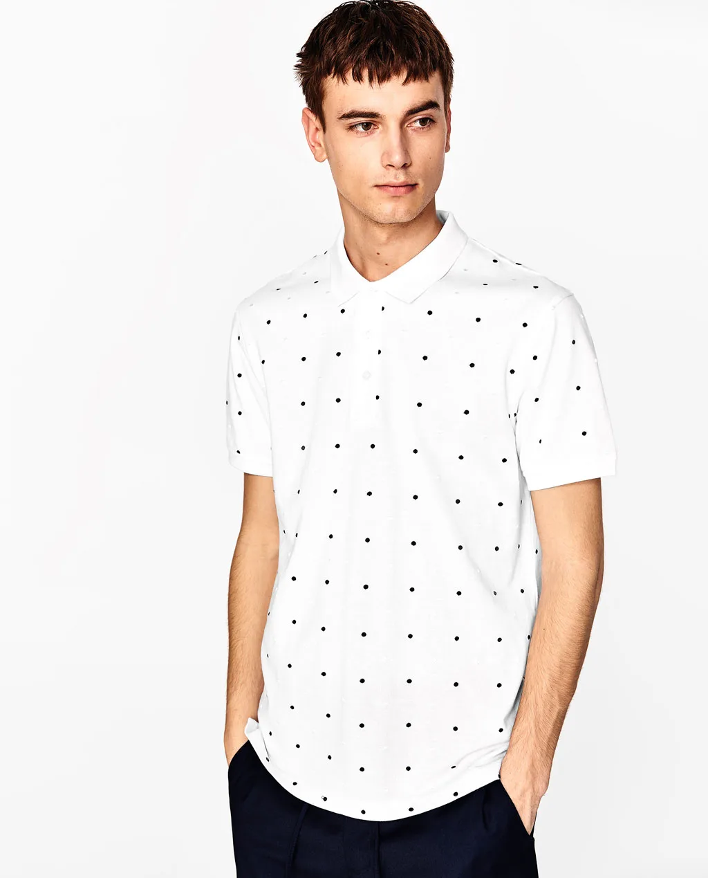 xu huong hoa tiet - polka dots - elle man 17