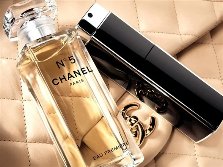 qua tang ngay cua me - nuoc hoa chanel no.5 - elle man