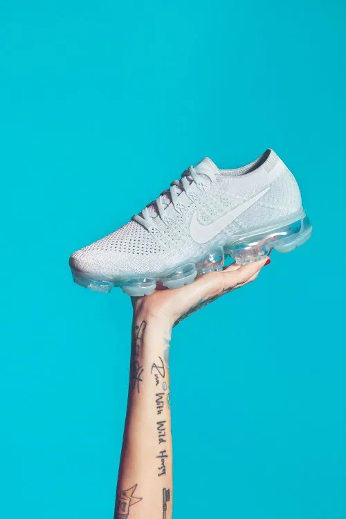 G-Dragon xuất hiện trong Nike Air Max Day 2017 bên cạnh nhiều nhân vật nổi tiếng khác