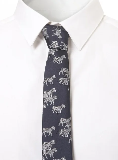 “Suit and tie”- hai khái niệm luôn đi liền với nhau “Suit and tie”- hai khái niệm luôn đi liền với nhau