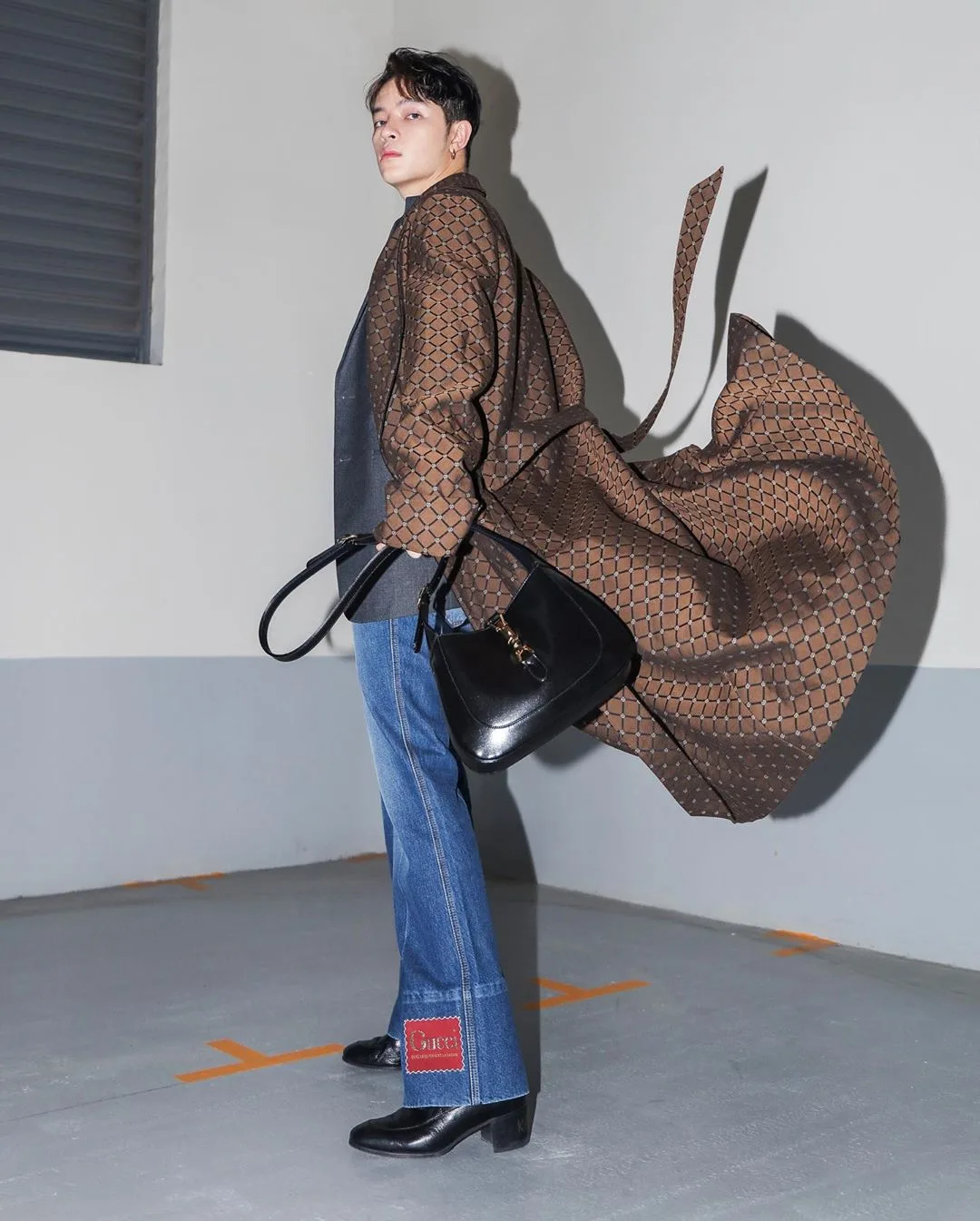 kelbin lei mặc gucci