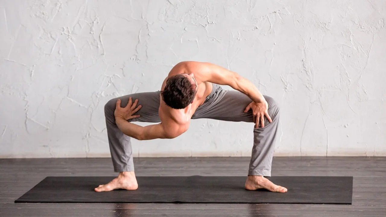 7 tư thế yoga cơ bản giúp giảm đau hông hiệu quả