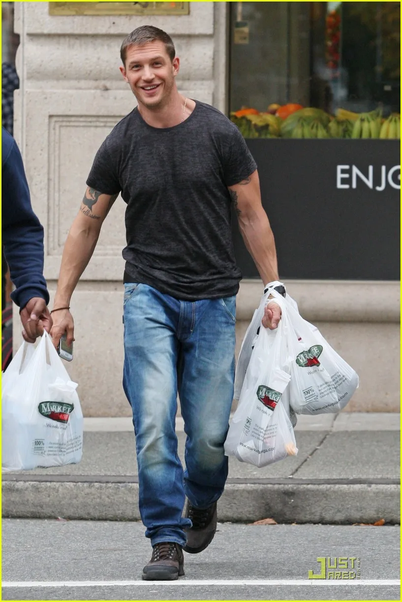 tom hardy - elle viet nam