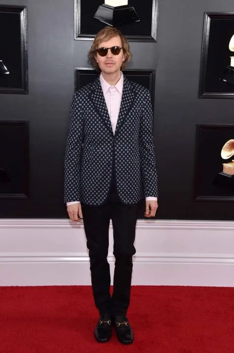 thoi trang tham do - elle man - grammy 2019 (13)