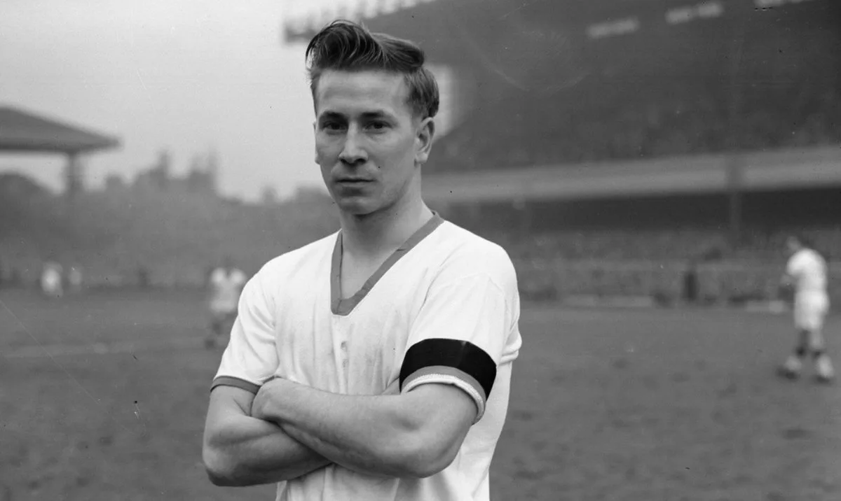 Bobby Charlton - ELLE Man -2