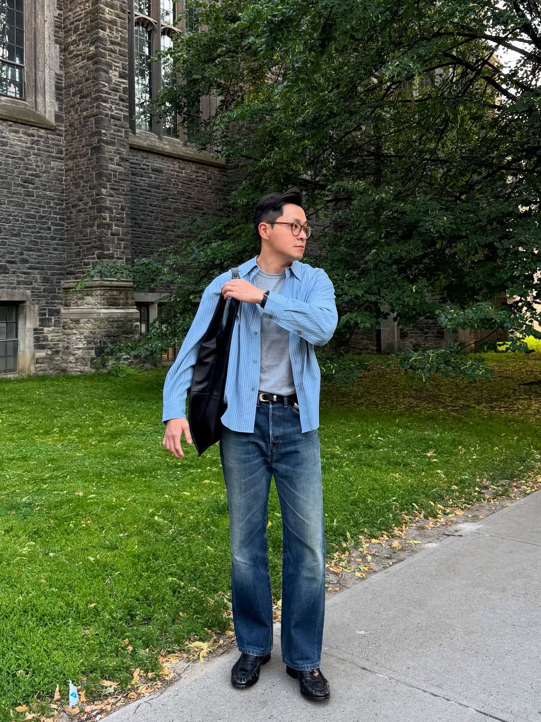 Quần jeans ống đứng