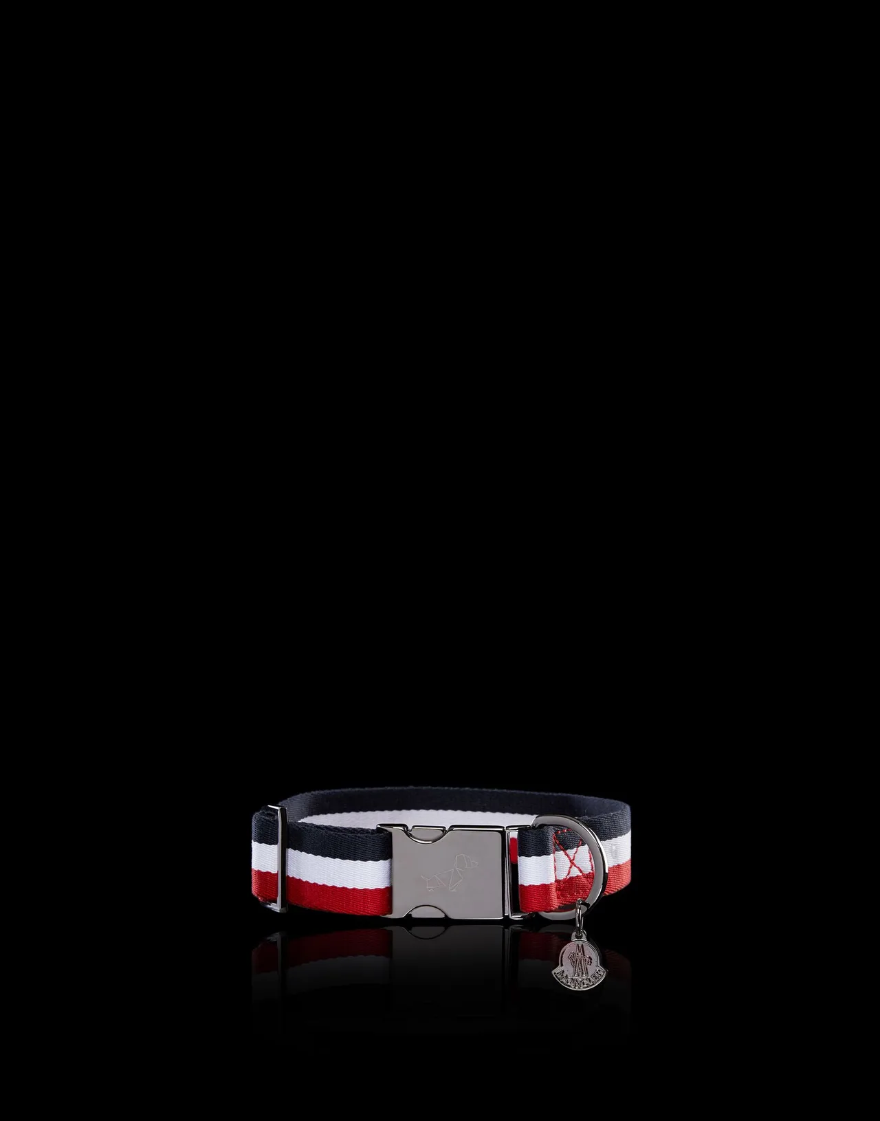 thuong hieu moncler mondog - elle man - 5