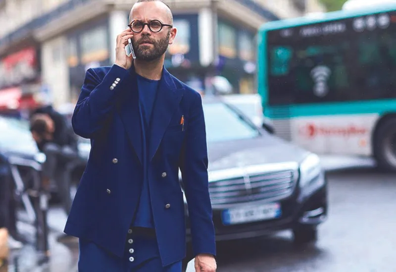 Học cách phối đồ chuẩn bị cho sự trở lại của suit/ áo blazer hai hàng nút