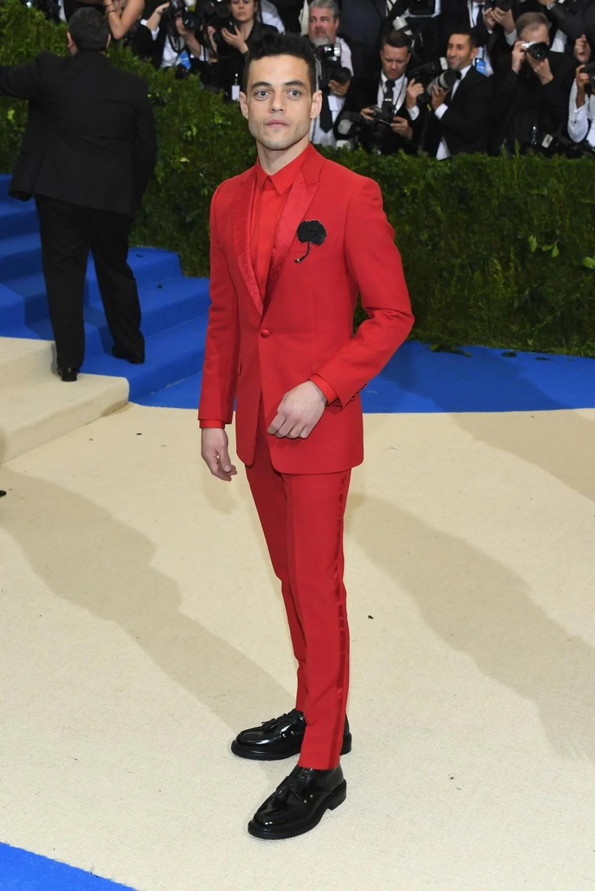 phong cach thoi trang met gala - rami malek - elle man