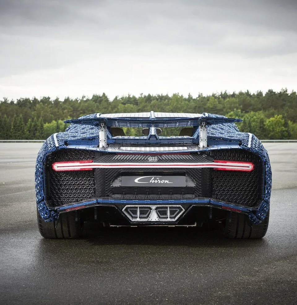 sieu xe bugatti chiron - elle man 4