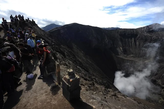 Du lịch Indonesia và ngắm núi lửa Bromo Du lịch Indonesia và ngắm núi lửa Bromo