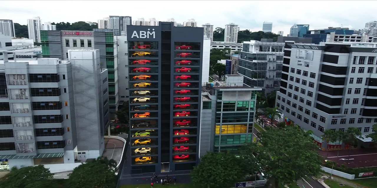 autobahn motors - vending machine - elle man 6