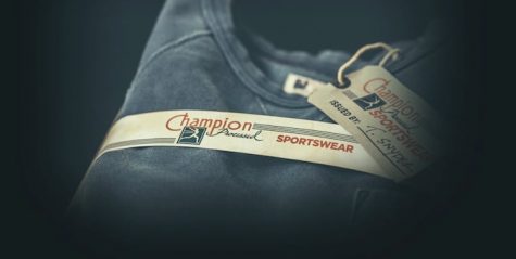 logo thương hiệu đầu tiên của champion