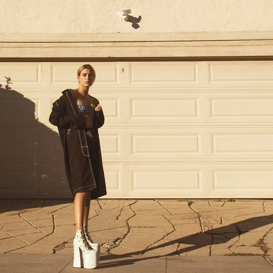 Hailey Baldwin - elle man6