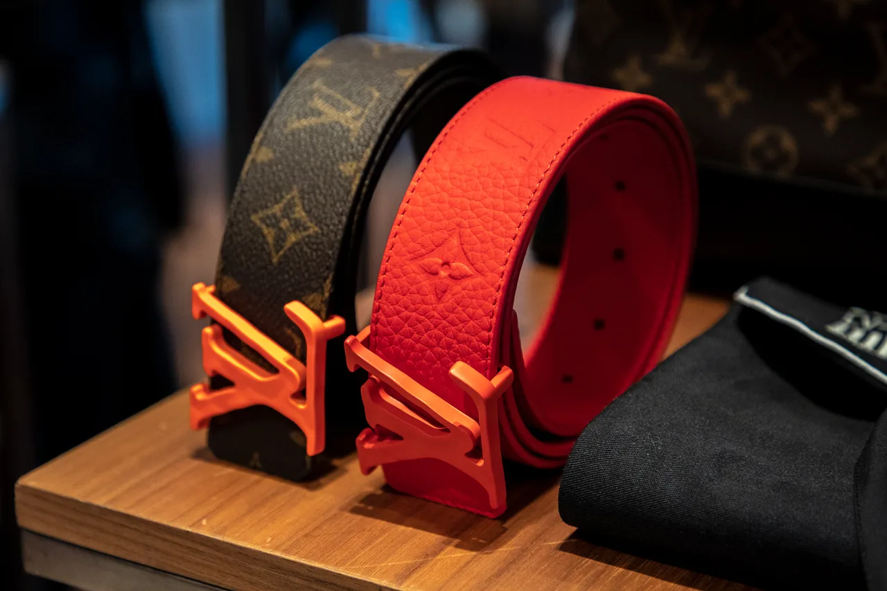 thuong hieu louis vuitton pop up store ELLE 4