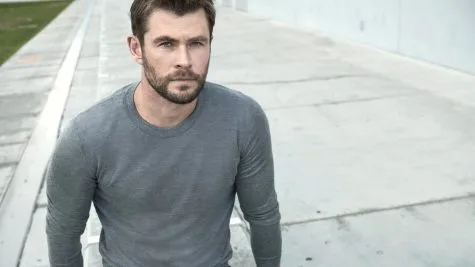 Chris Hemsworth - elle man 1