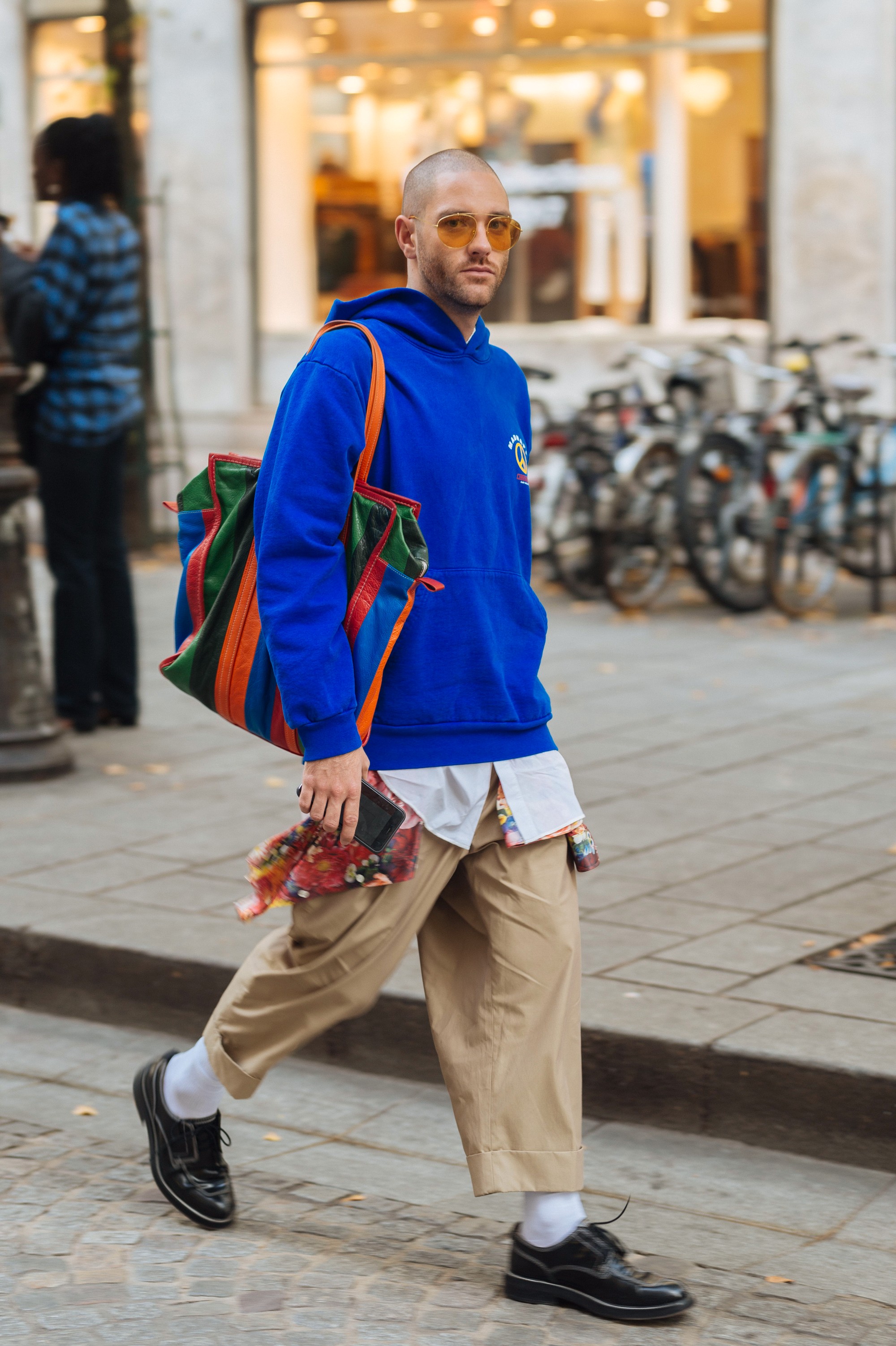 Street style Paris tại tuần lễ thời trang Xuân-Hè 201718 elleman6