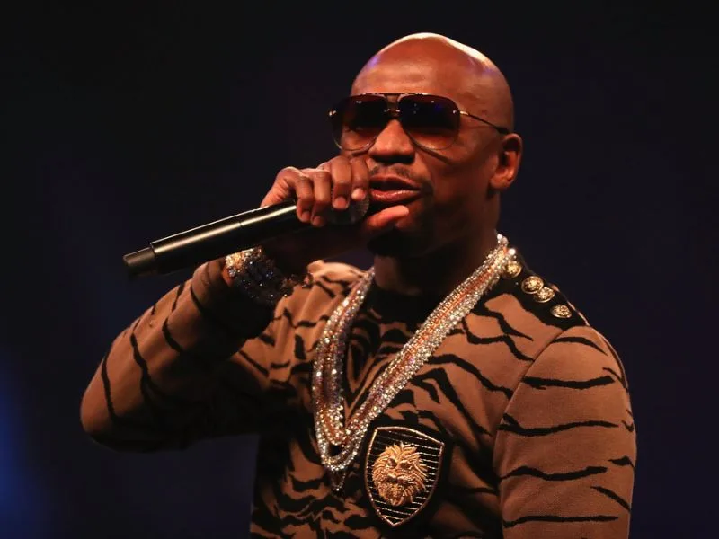 Floyd Mayweather: Nguồn cảm hứng của người thành công - elleman 1