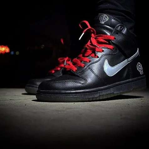 giay the thao pharrell williams Pharrell x Nike Dunk High (2004) - elle man 1