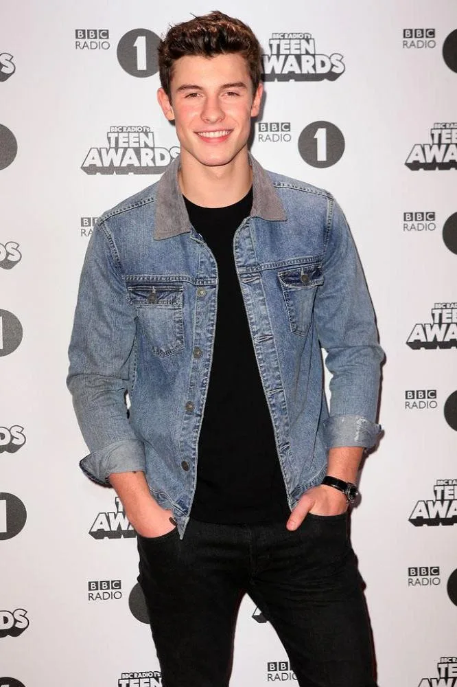shawn-mendes-3-elle-man