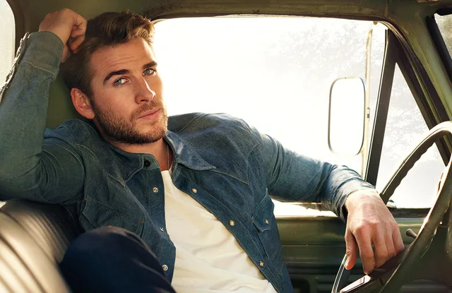 liam-hemsworth-chang-trai-da-than-phan5-elleman