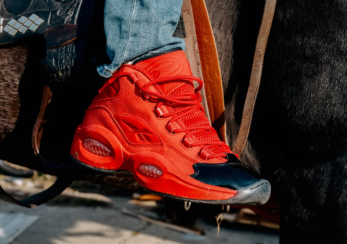 giay chunky sneaker reebok question mid - elle man