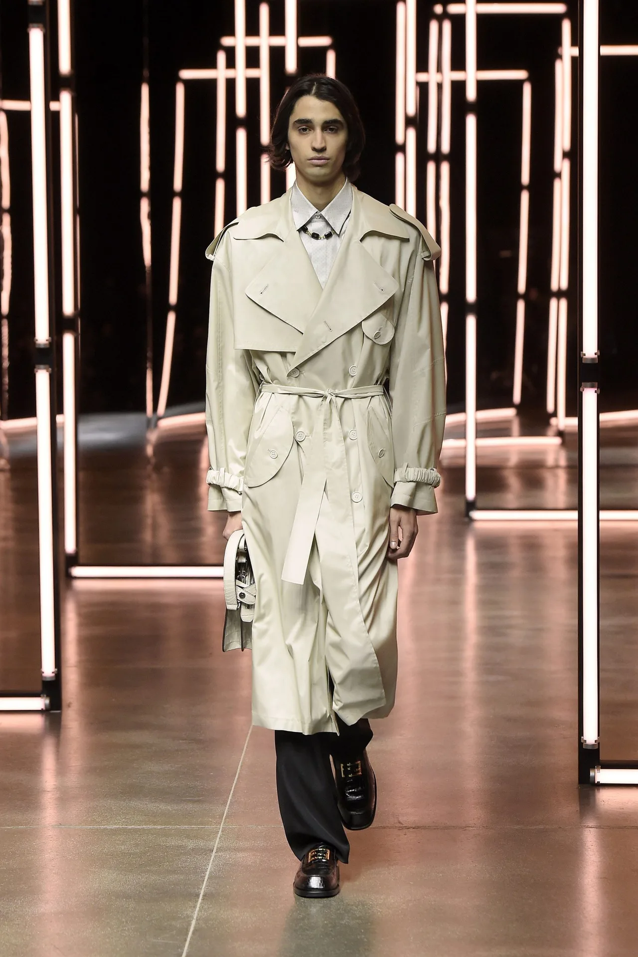 xu hướng thời trang thu đông 2021 áo trench coat