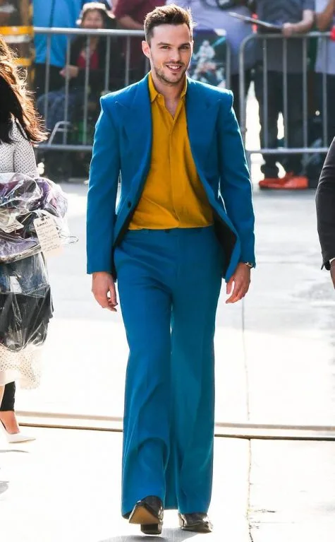 Nicholas Hoult giữ vị trí quán quân trong top sao nam mặc đẹp tuần đầu tháng 6/2019. Ảnh: E! Online