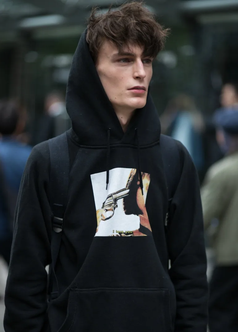 ELLE Man Style Calendar Phoi dep cung ao hoodie. 3