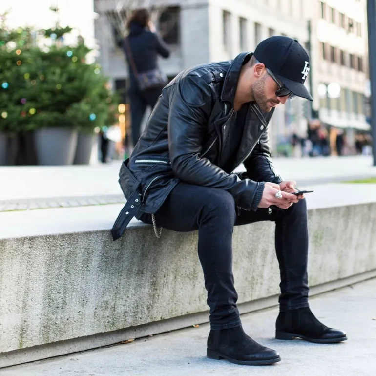 giay chelsea boots- elle man 3