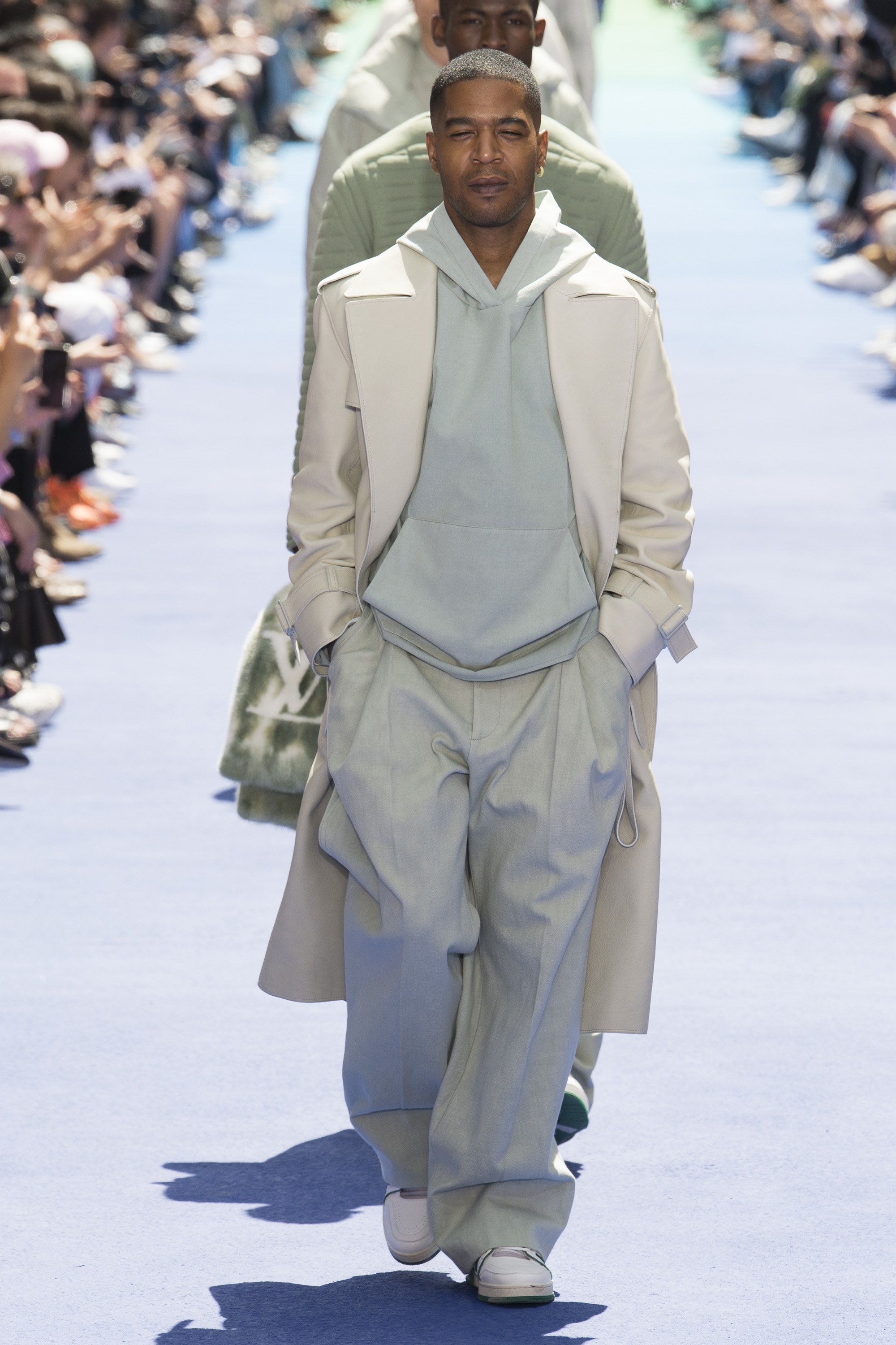 virgil abloh elle man qqư