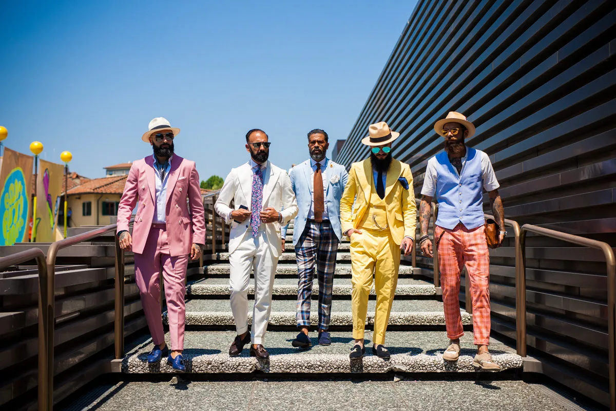Những bộ suits rực rỡ sắc màu tại Pitti Uomo 92 