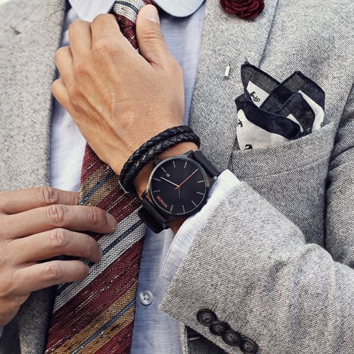 đồng hồ nam MVMT và vòng tay Gemini - elle man