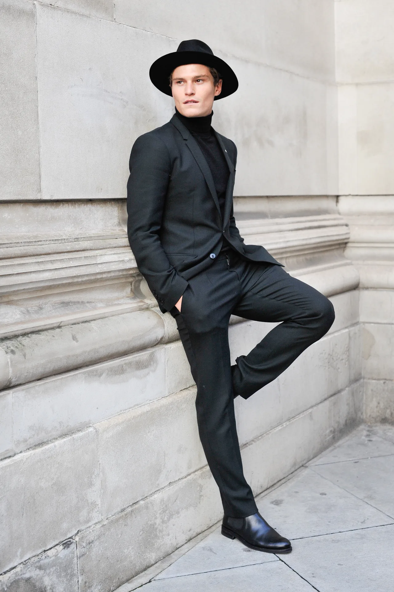giay chelsea boots- elle man 8