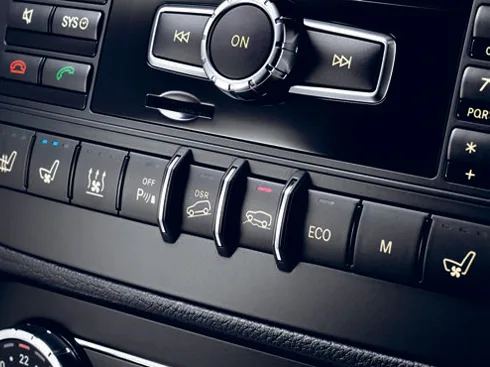 Hệ thống giải trí của xe thể thao Mercedes GLK Hệ thống giải trí của xe thể thao Mercedes GLK