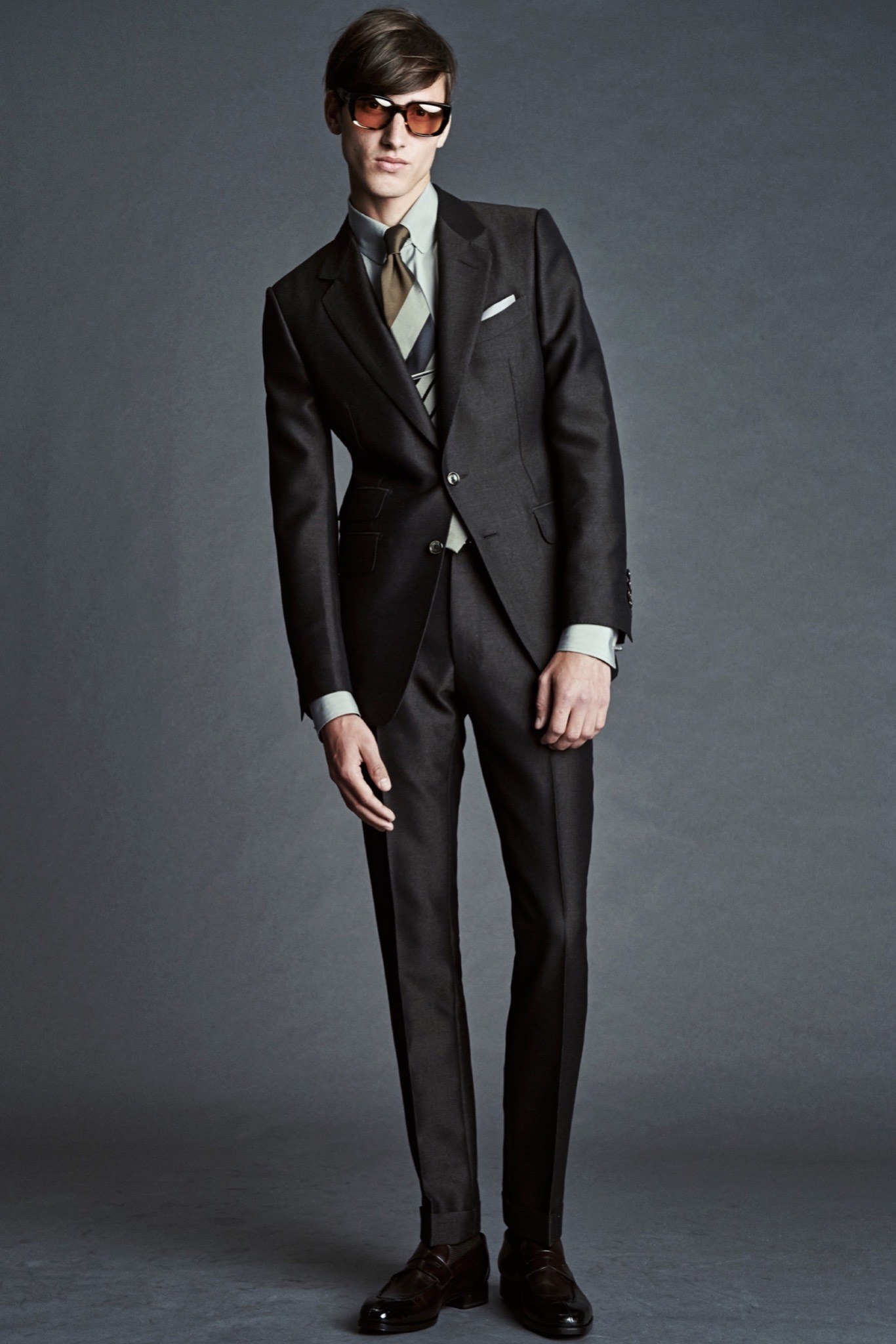 ELLE Man Style Calendar thổi hồn mới cho trang phục công sở.ddd
