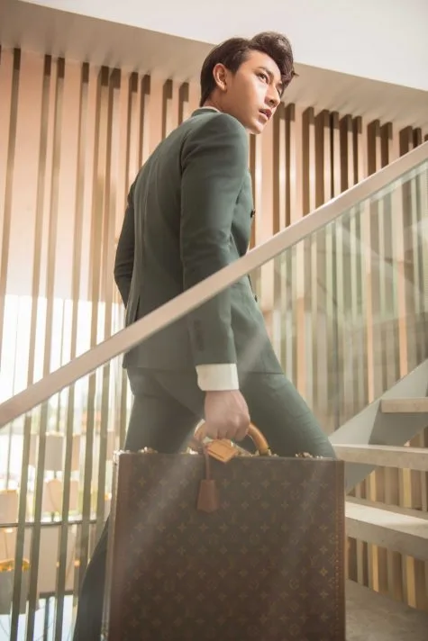 elle style awards 2019-Isaac mặc suit