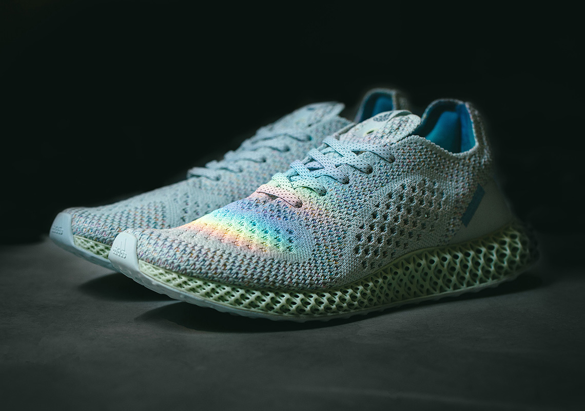 giay theo thao dat nhat q3.2018 - Invincible x adidas Futurecraft 4D “Prism” - elle man