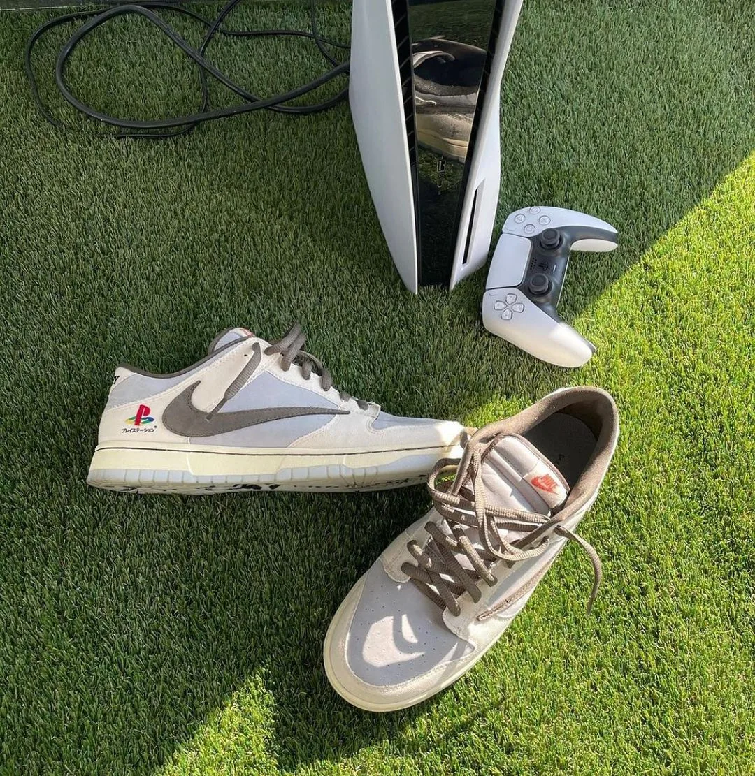 giày thể thao dunk low travis Scott x playstation
