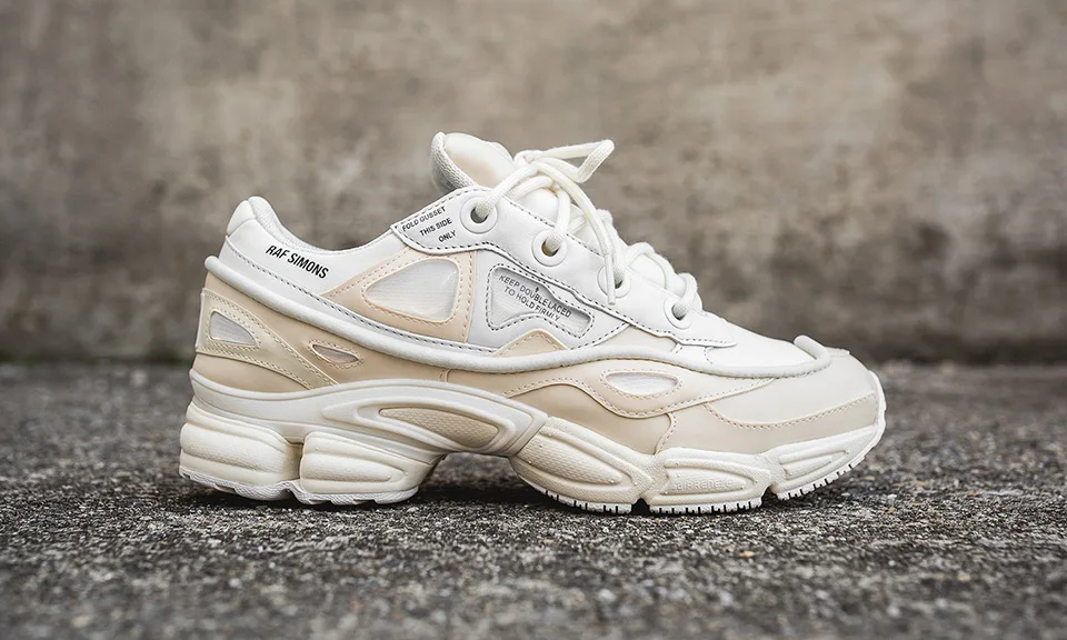giay the thao ugly sneakers - raf simons adidas ozweego bunny cream - elle man
