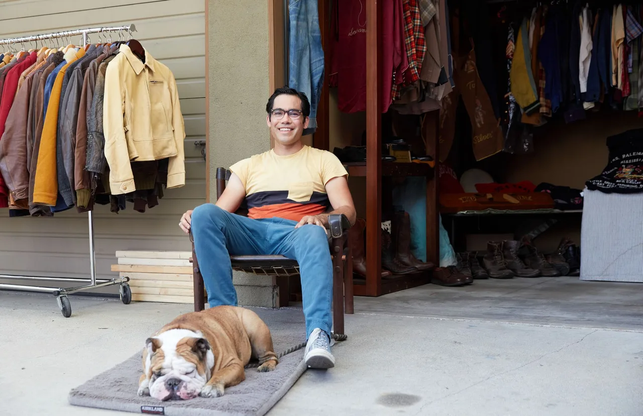 phong cach vintage - Tommy Abbott (above), owner of Tommy's Good Stuff. - elle man