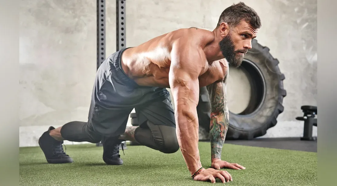 động tác Bear crawl