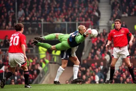 Peter Schmeichel - ELLE Man -2
