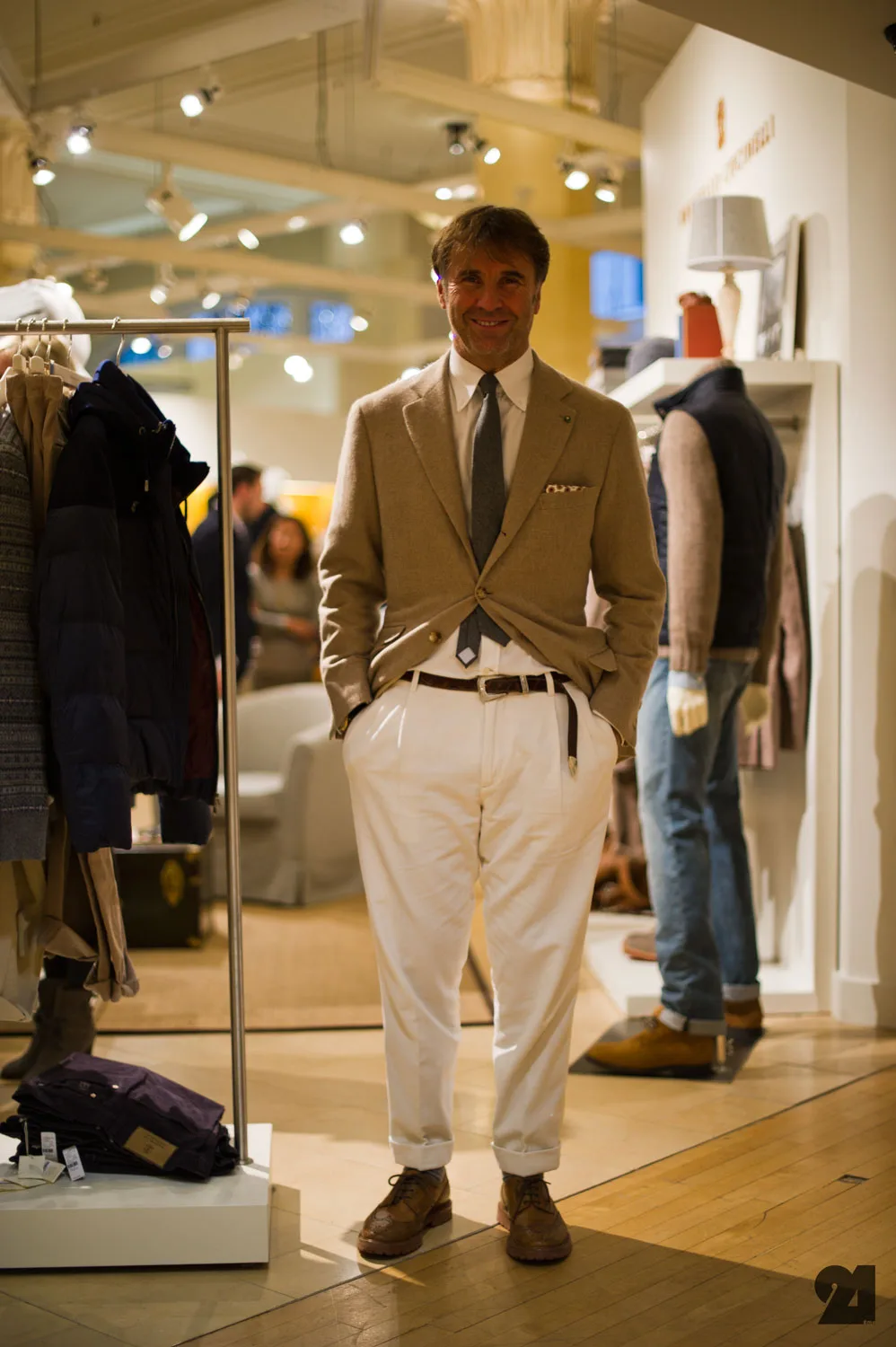 phong cách sprezzatura Brunello-Cucinelli