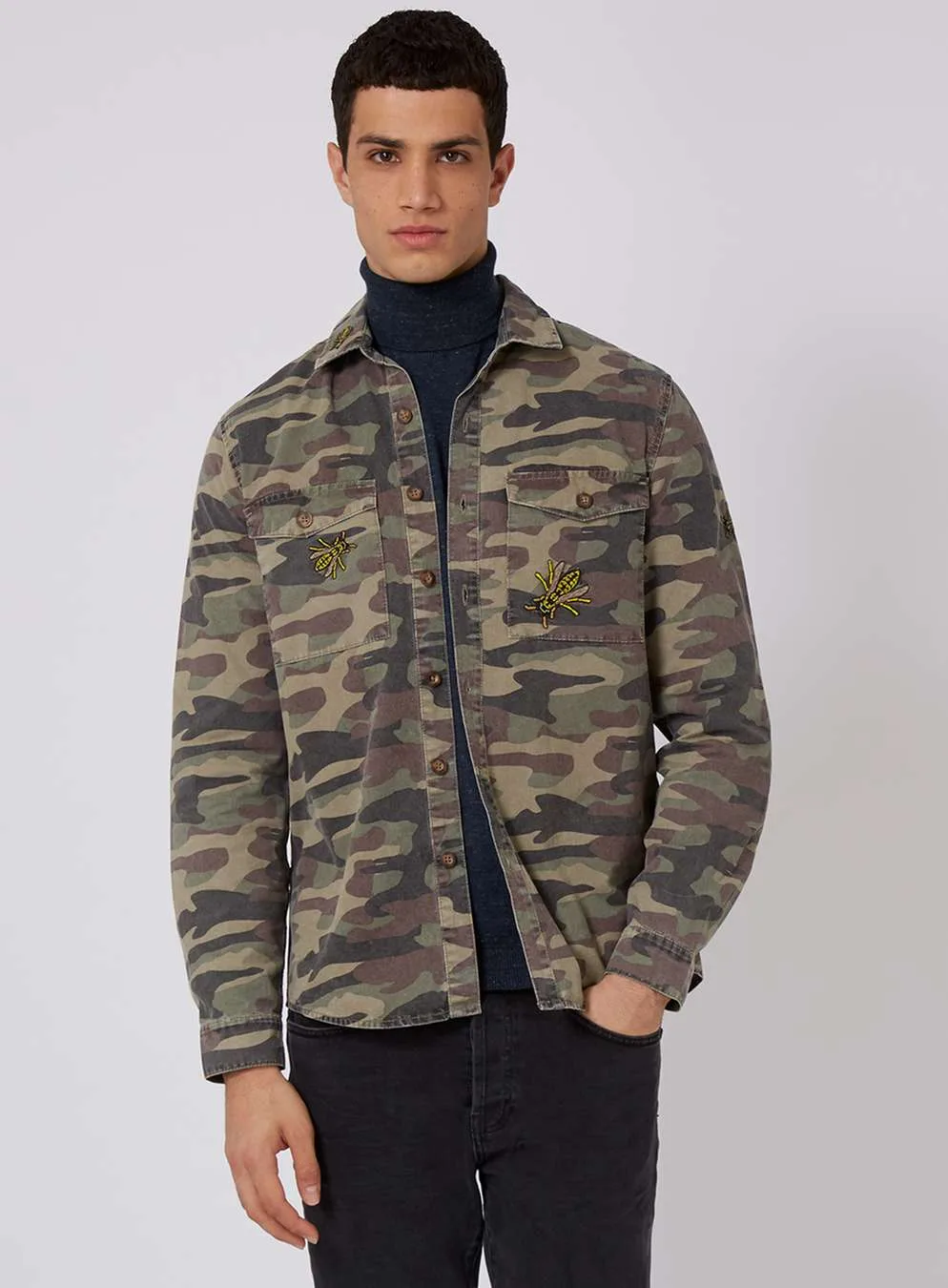 xu huong hoa tiet - camo - elle man 8