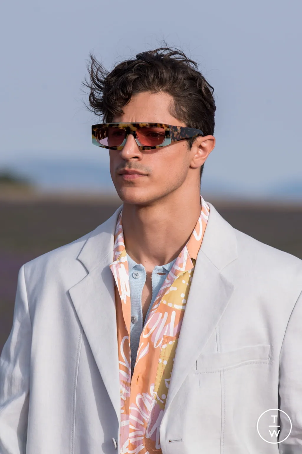 thương hiệu thời trang bst kính mát của jacquemus và ssense