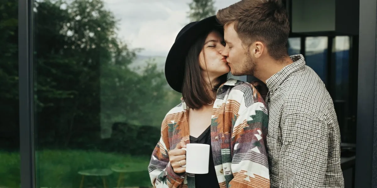 Tình yêu tươi sáng của các chú cá khiến cho mọi người ngưỡng mộ.