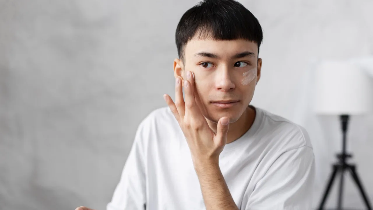 Tại sao nam giới nên tẩy tế bào chết cho da mặt thường xuyên?