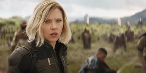 Scarlett Johansson - elle man 2