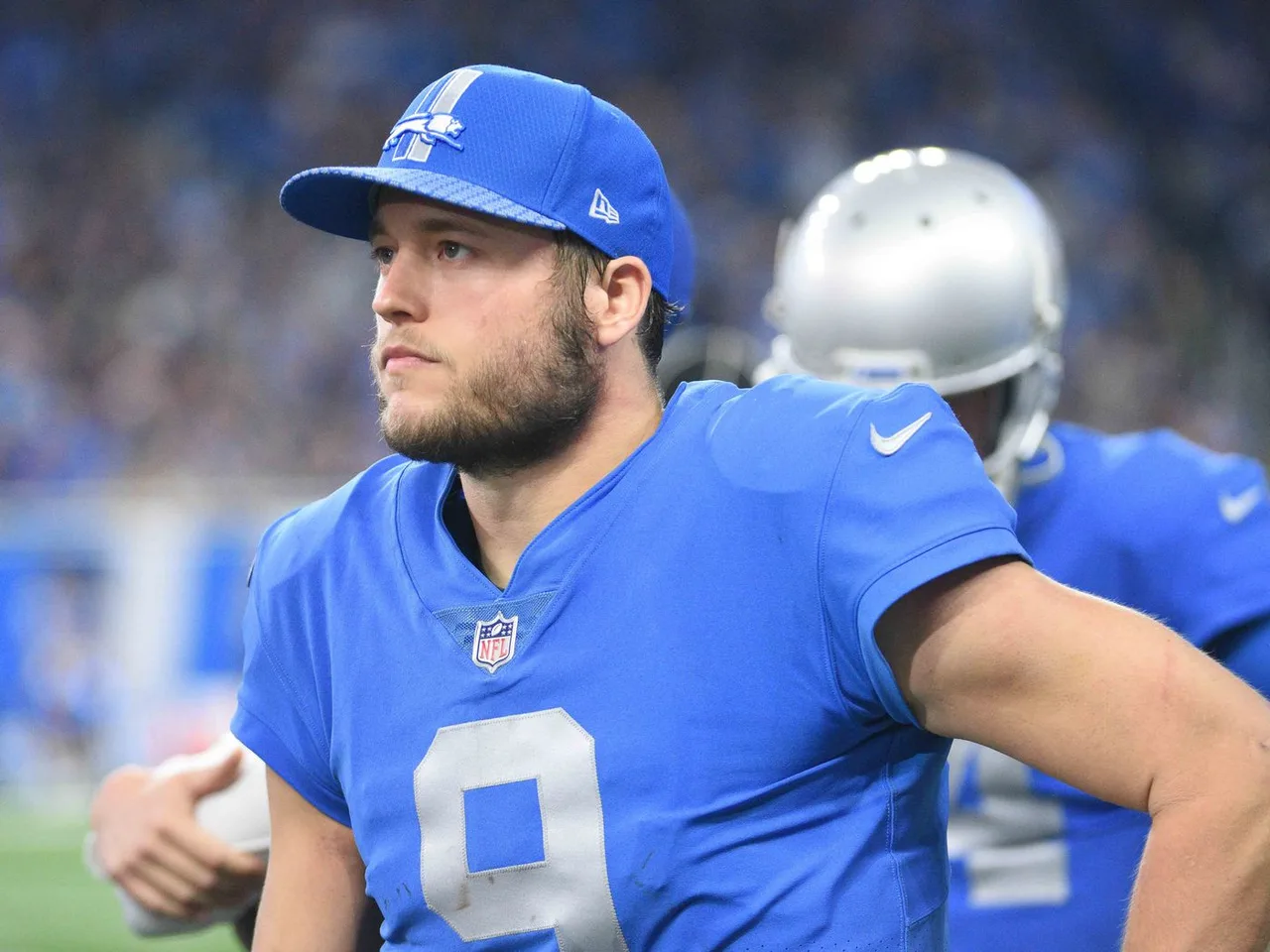 van dong vien Matthew Stafford - elle man